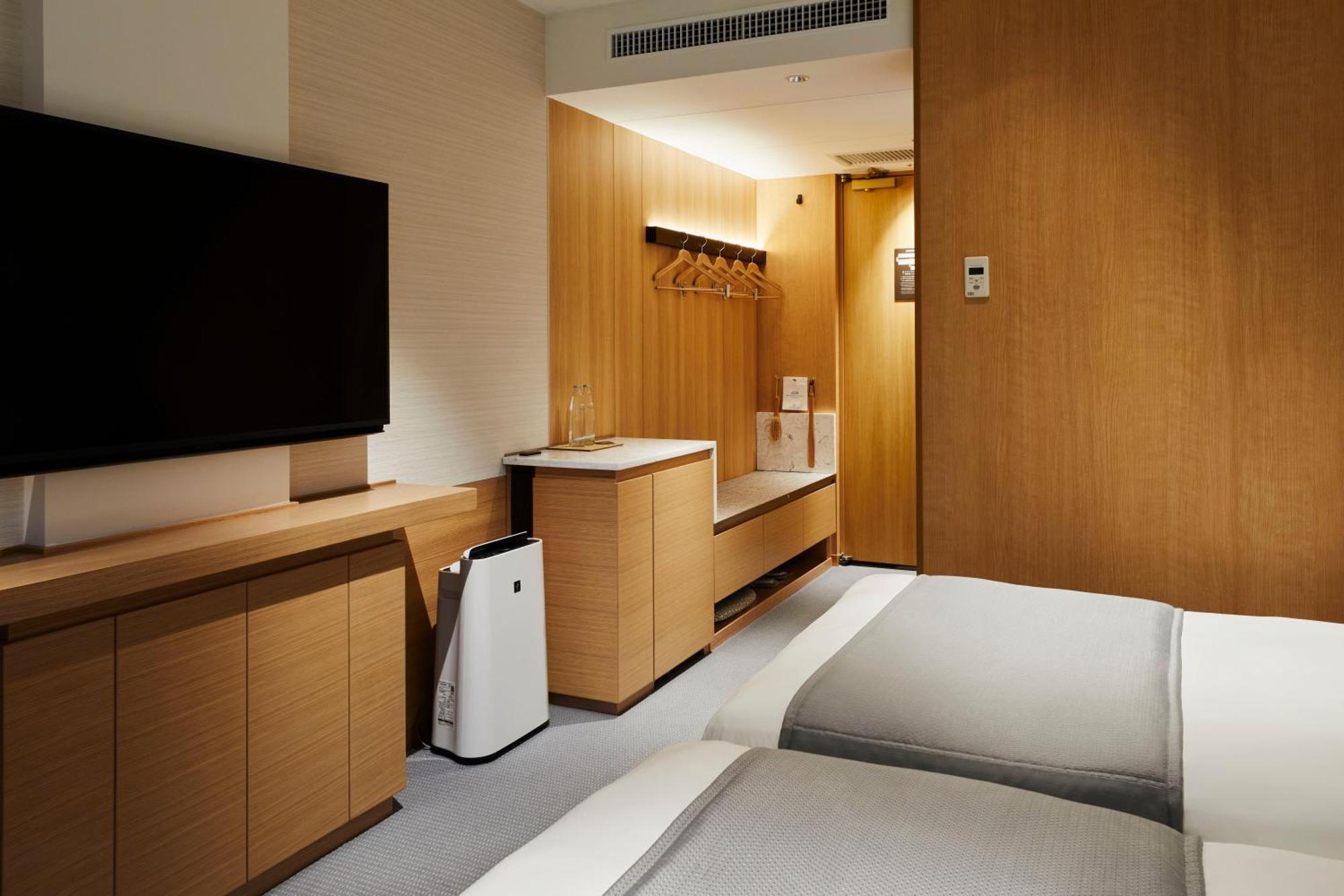 Keio Plaza Hotel